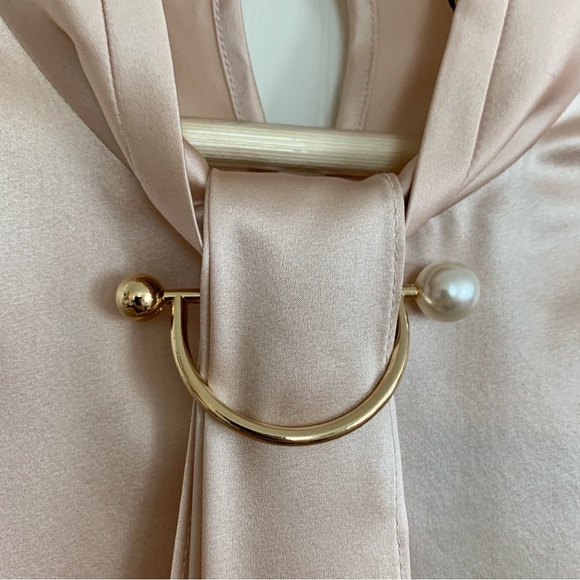 🌺 Lilysilk Pale Pink Silk Feminine Stand Collar Blouse Top w/ Pearl Clip Brooch - Picture 10 of 14